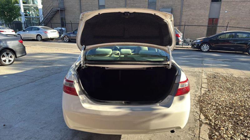 2009 Toyota Camry LE