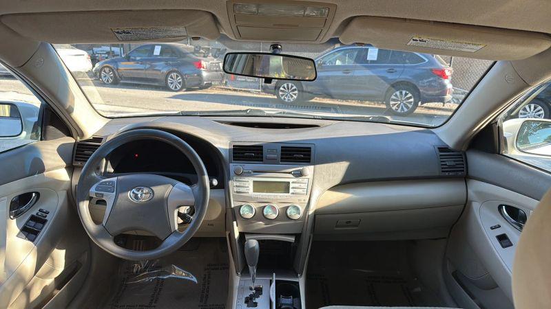 2009 Toyota Camry LE