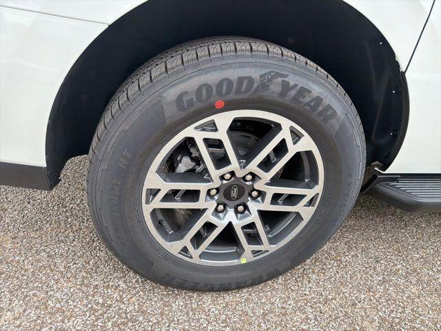 2026 Ford Expedition Max Active MAX