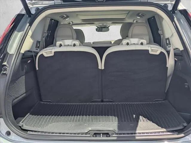 2025 Volvo XC90 Plug-In Hybrid T8 Ultra 7-Seater