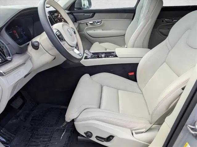 2025 Volvo XC90 Plug-In Hybrid T8 Ultra 7-Seater