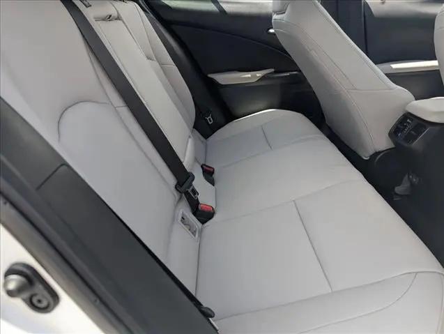2024 Lexus UX 250h Premium