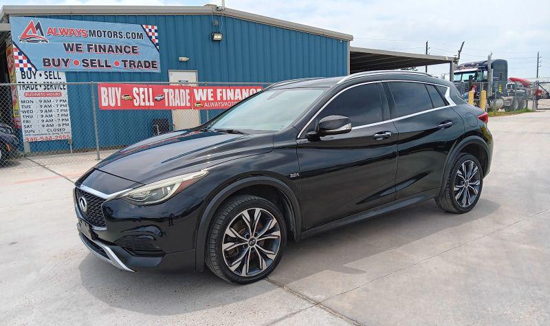 2017 INFINITI QX30 Luxury