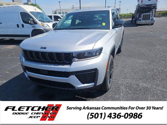 2026 Jeep Grand Cherokee Altitude 4x2