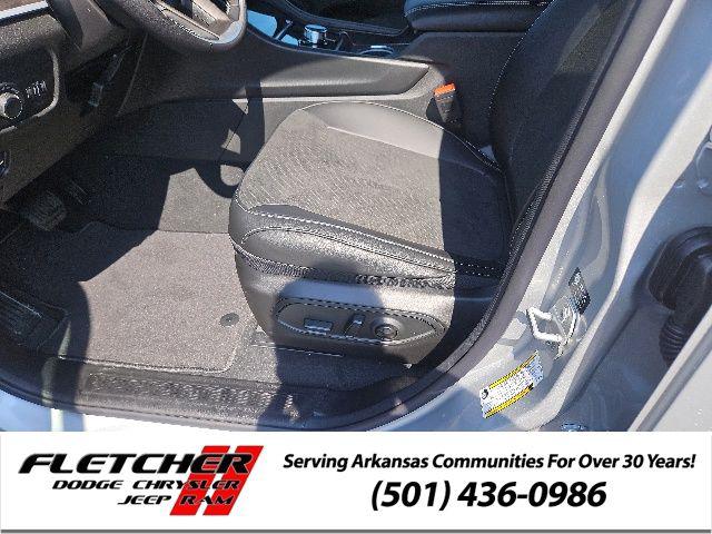 2026 Jeep Grand Cherokee Altitude 4x2