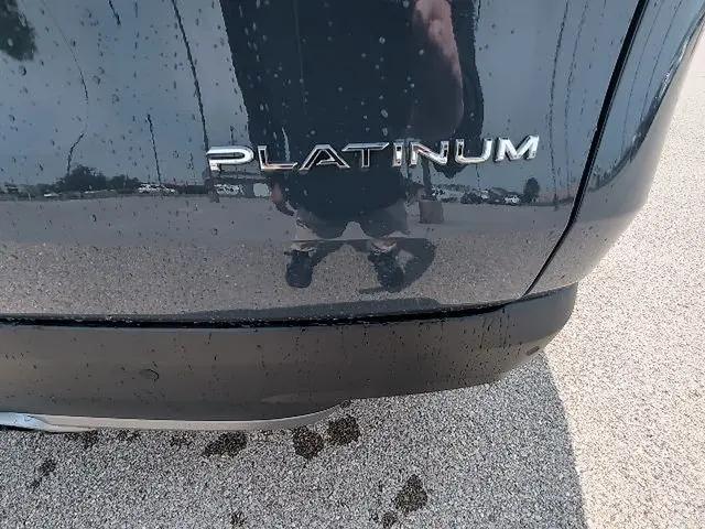 2025 Toyota Grand Highlander Platinum