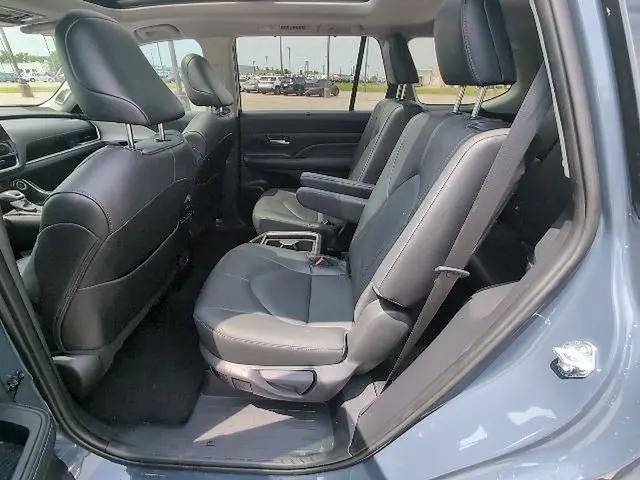 2025 Toyota Grand Highlander Platinum