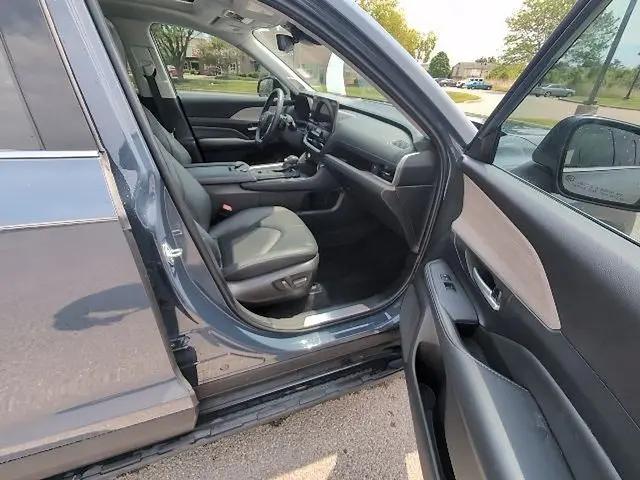 2025 Toyota Grand Highlander Platinum