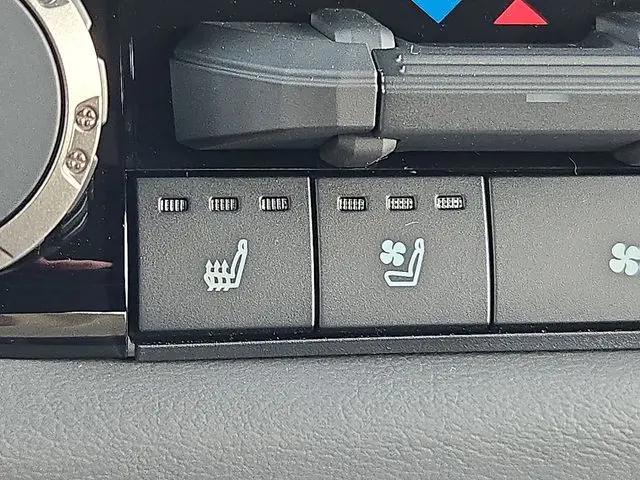 2026 Toyota Tundra Capstone CrewMax 6.4' Bed