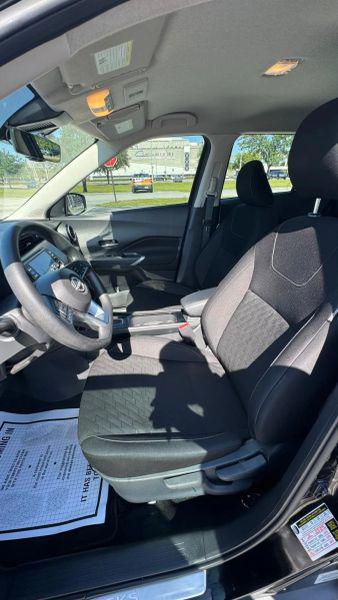 2024 Nissan Kicks SV Xtronic CVT