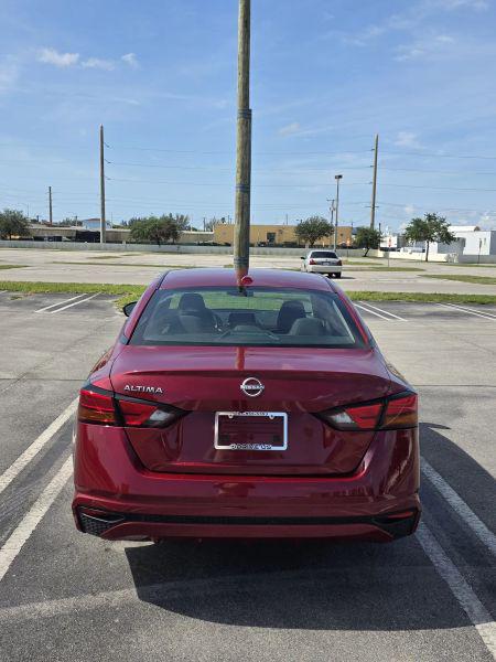 2025 Nissan Altima SV FWD
