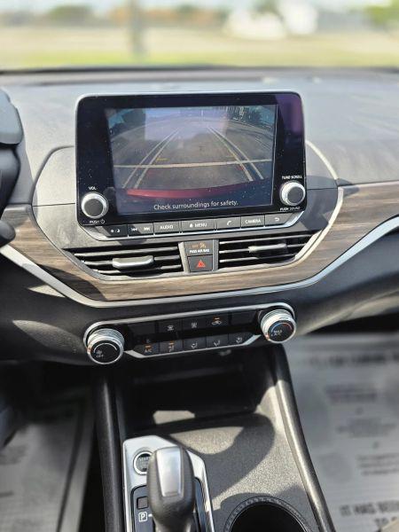2025 Nissan Altima SV FWD