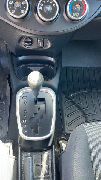 2016 Toyota Yaris L