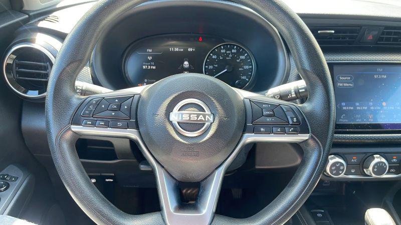 2023 Nissan Kicks SV Xtronic CVT