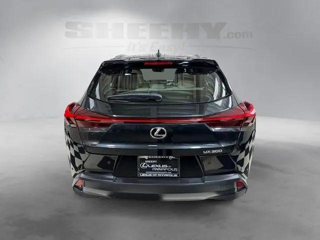 2019 Lexus UX 200 UX 200