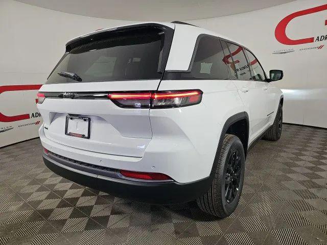 2026 Jeep Grand Cherokee Altitude 4x4