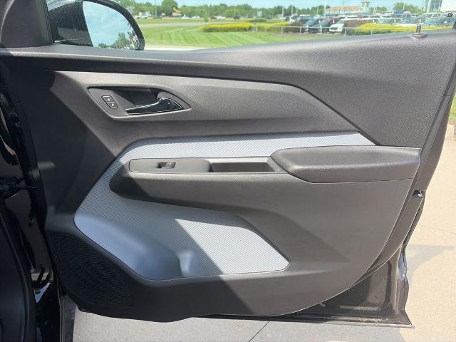 2027 Chevrolet Bolt LT FWD