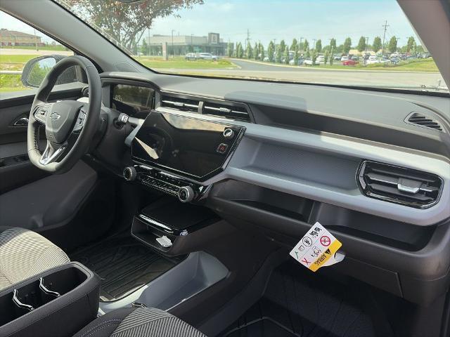 2027 Chevrolet Bolt LT FWD