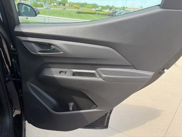 2027 Chevrolet Bolt LT FWD