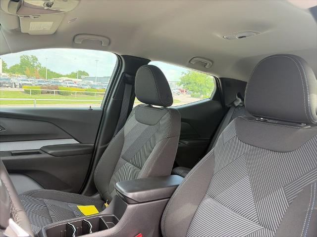 2027 Chevrolet Bolt LT FWD