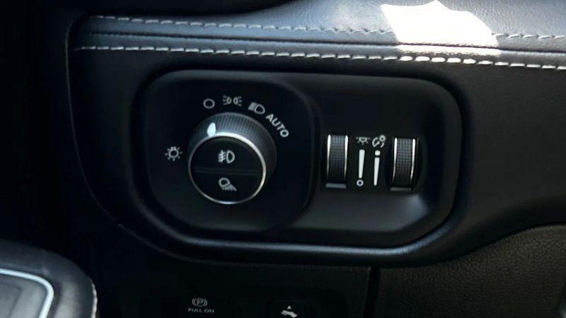 2022 Ram 1500 Limited Crew Cab 4x4 5'7" Box