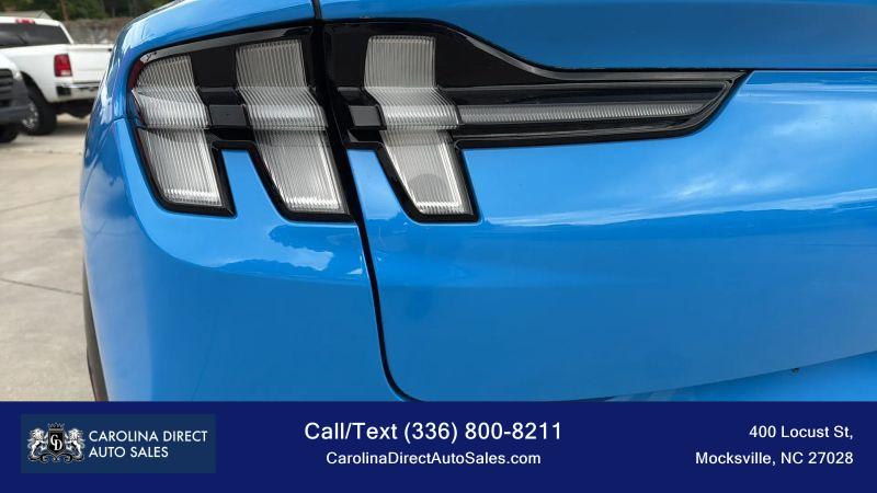 2022 Ford Mustang Mach-E California Route 1