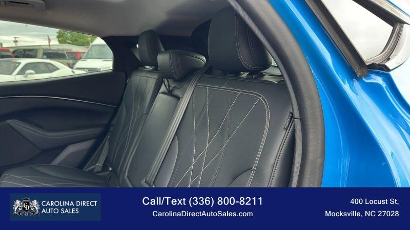 2022 Ford Mustang Mach-E California Route 1