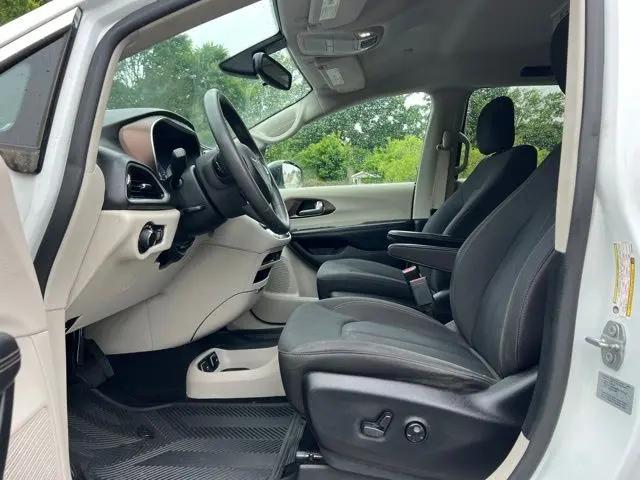 2017 Chrysler Pacifica Touring