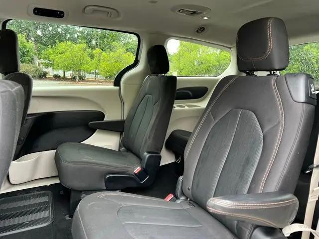 2017 Chrysler Pacifica Touring