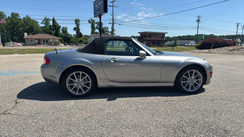 2010 Mazda MX-5 Grand Touring