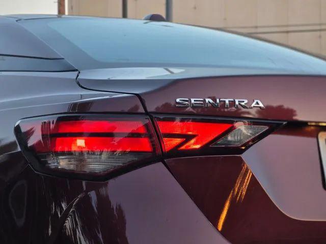 2024 Nissan Sentra SV Xtronic CVT