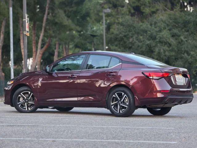 2024 Nissan Sentra SV Xtronic CVT