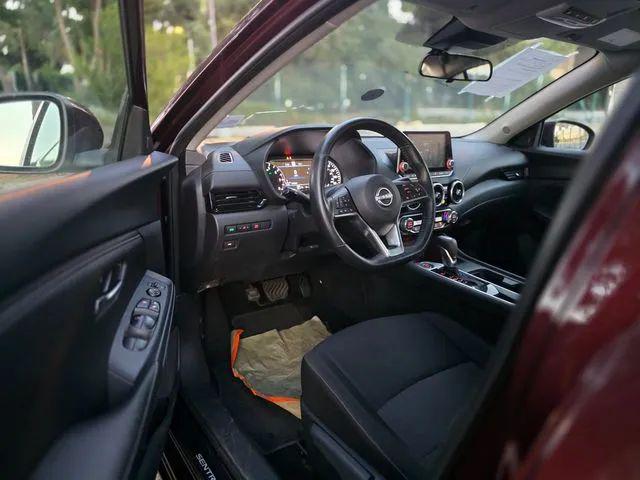 2024 Nissan Sentra SV Xtronic CVT