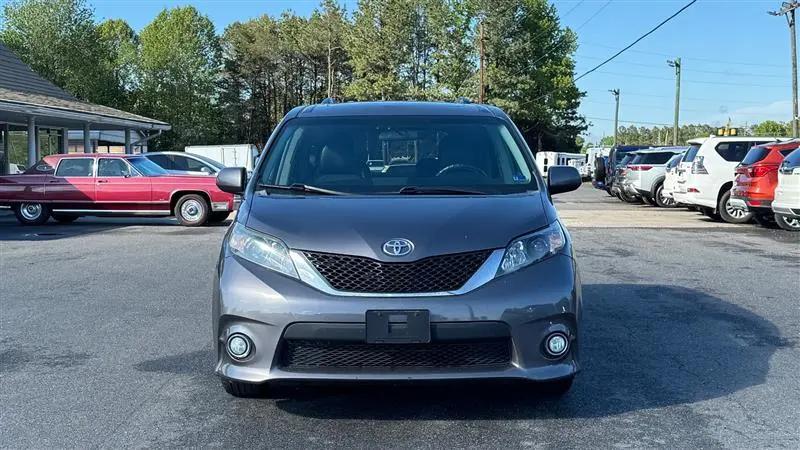 2011 Toyota Sienna SE