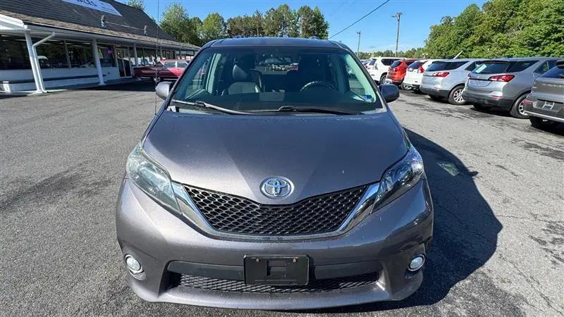 2011 Toyota Sienna SE