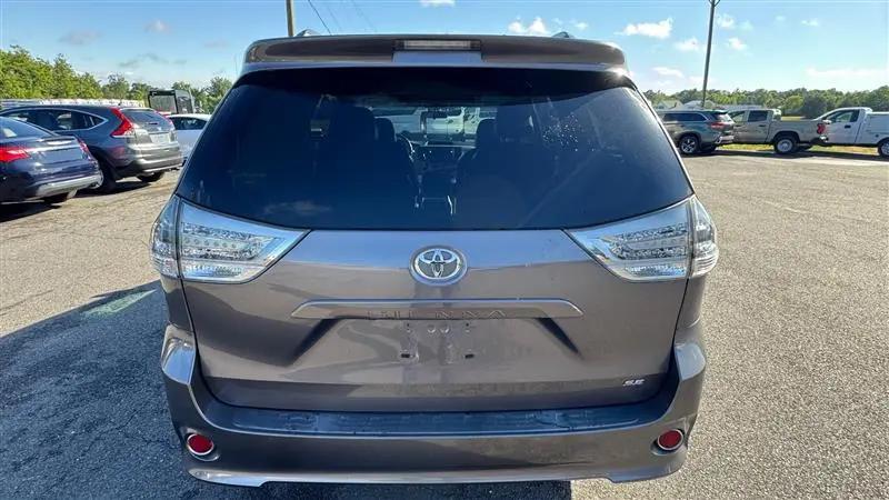 2011 Toyota Sienna SE