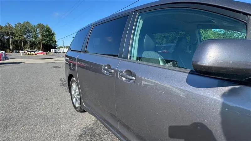 2011 Toyota Sienna SE