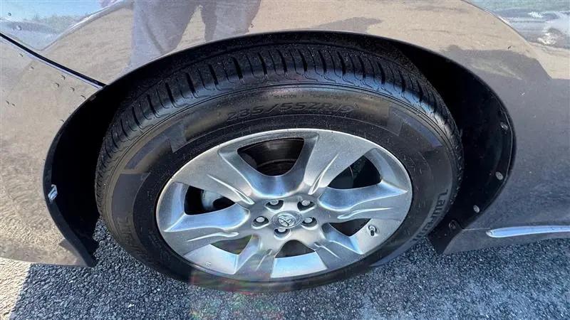 2011 Toyota Sienna SE