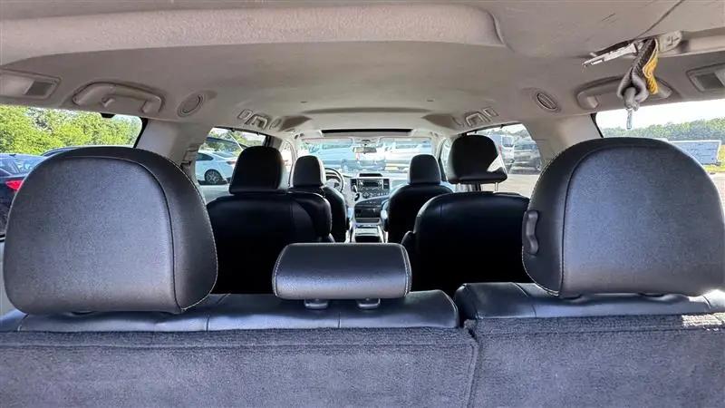 2011 Toyota Sienna SE
