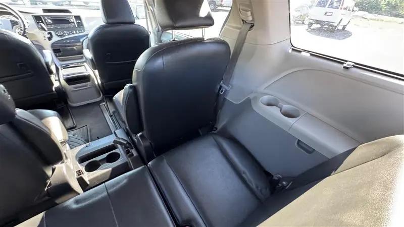 2011 Toyota Sienna SE