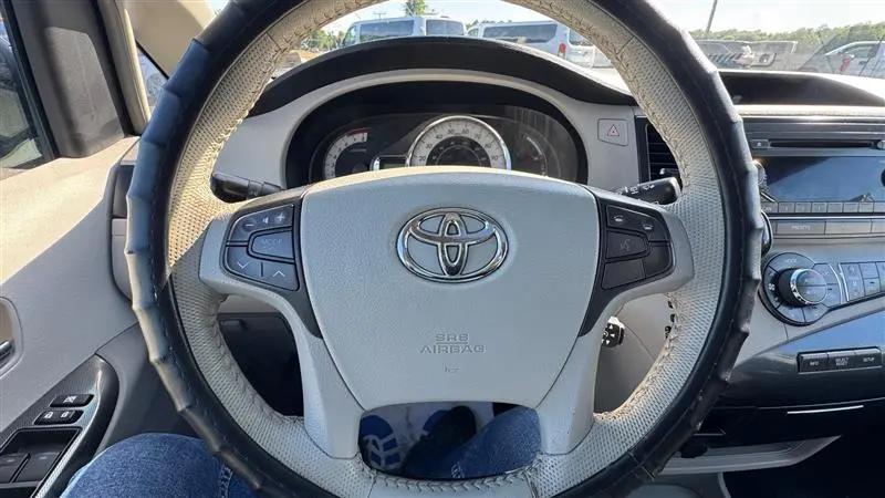 2011 Toyota Sienna SE