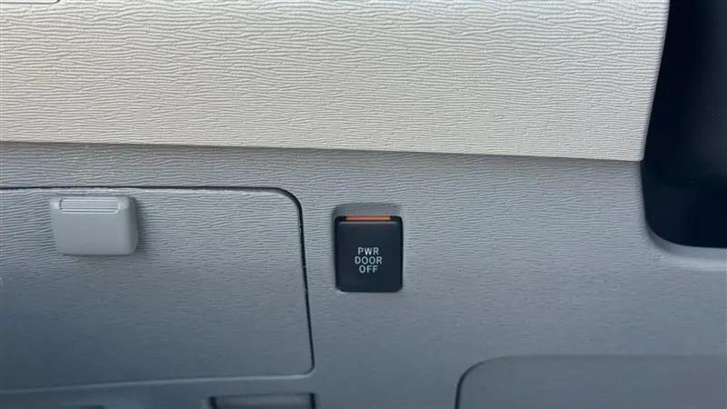 2011 Toyota Sienna SE