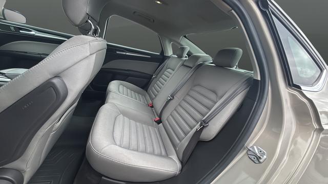 2015 Ford Fusion S