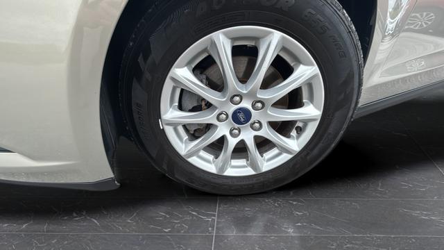 2015 Ford Fusion S