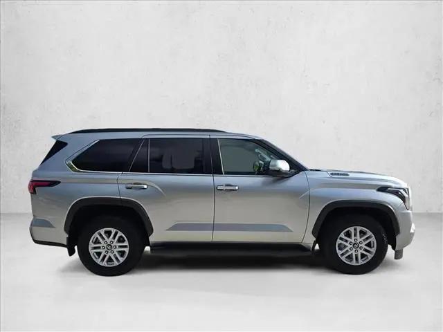 2025 Toyota Sequoia SR5