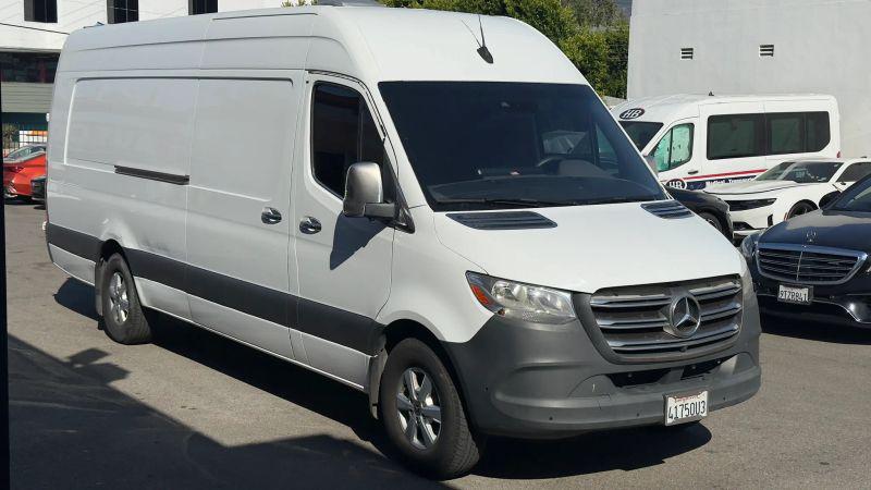 2023 Mercedes-Benz Sprinter 2500 High Roof 4-Cyl Diesel HO