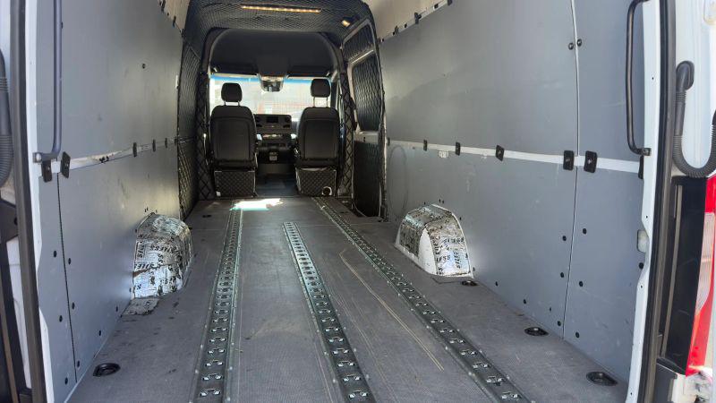 2023 Mercedes-Benz Sprinter 2500 High Roof 4-Cyl Diesel HO