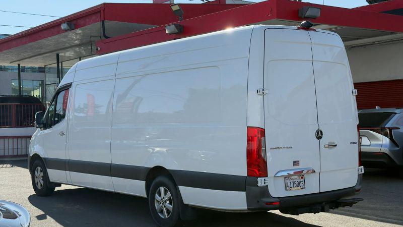 2023 Mercedes-Benz Sprinter 2500 High Roof 4-Cyl Diesel HO