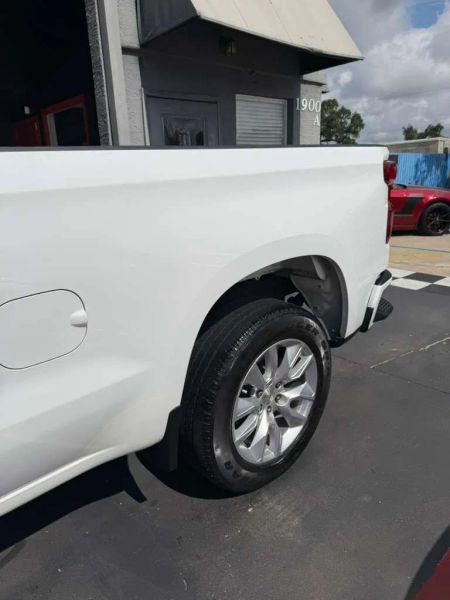 2021 Chevrolet Silverado 1500 2WD Double Cab Standard Bed Custom