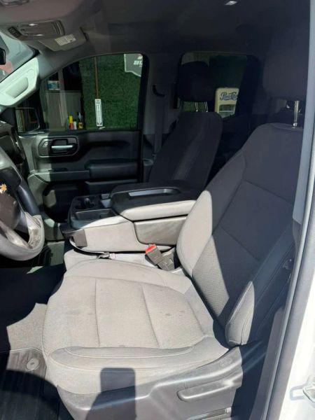 2021 Chevrolet Silverado 1500 2WD Double Cab Standard Bed Custom